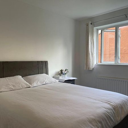 Homestays-Close To Coventry City And University I Free Parking I Wi-Fi Eksteriør bilde