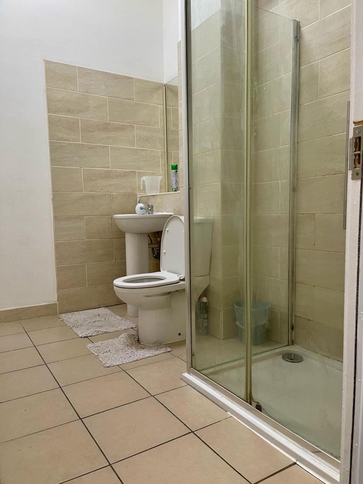 Homestays-Close To Coventry City And University I Free Parking I Wi-Fi Eksteriør bilde
